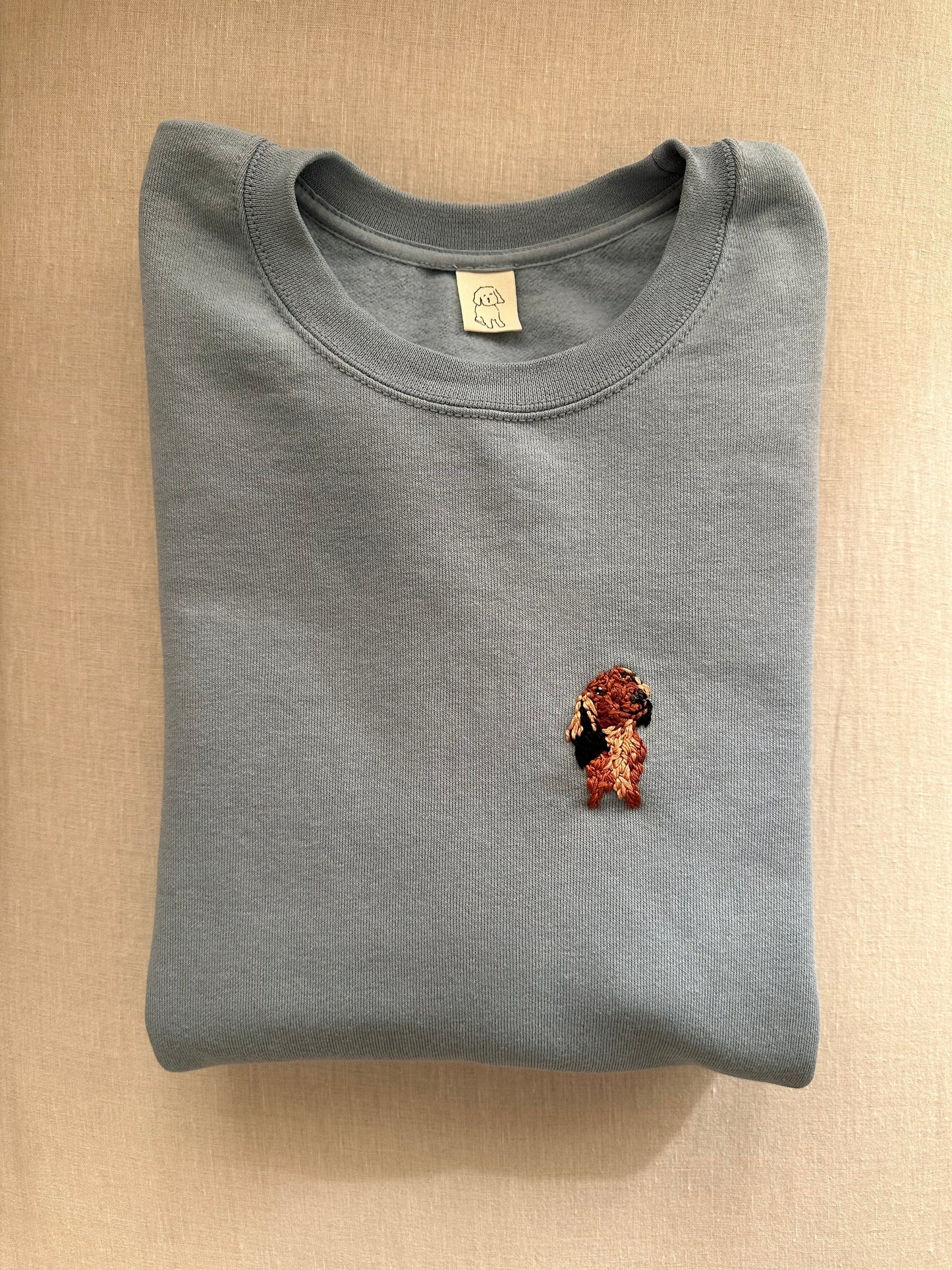 Sudadera personalizada hecha a mano con bordado de mascota - This is Pepa
